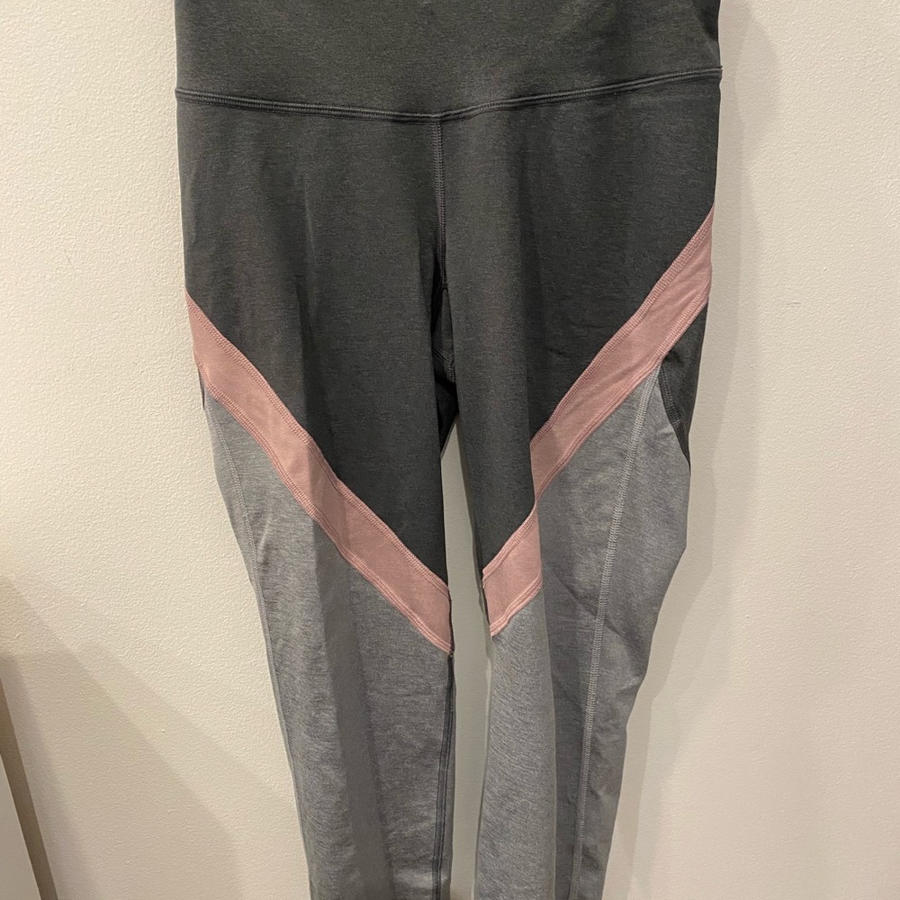 Old Navy Leggings great for gym ski at home or running